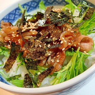 グルメのたれで　豚バラ水菜丼